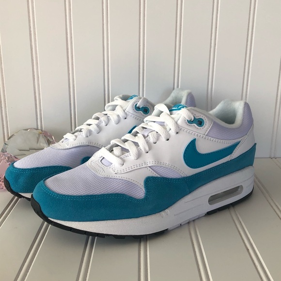 Nike Shoes - NEW Womens Nike Air Max 1 Running Teal